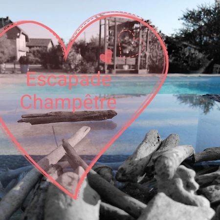 Escapade Champetre Panzió Hauteville-sur-Fier Kültér fotó